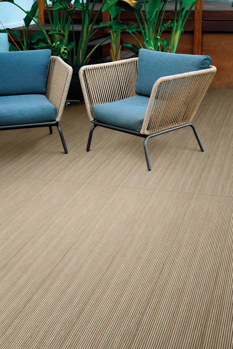 U_01 PLEIN AIR RAYE SAND 30X120 R11 20 MM