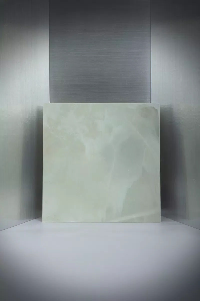 STILL LIFE JADE