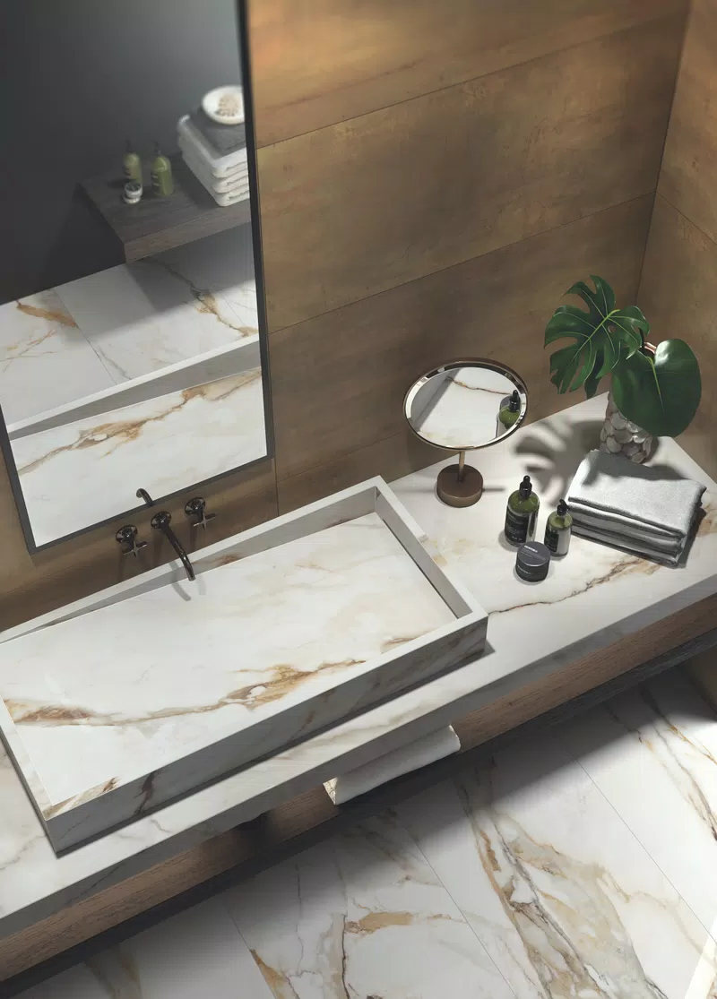 MATERIA ANTIQUE WHITE LUX + ANTIQUE WHITE LUX 60X120 + REBEL BRASS 60X120