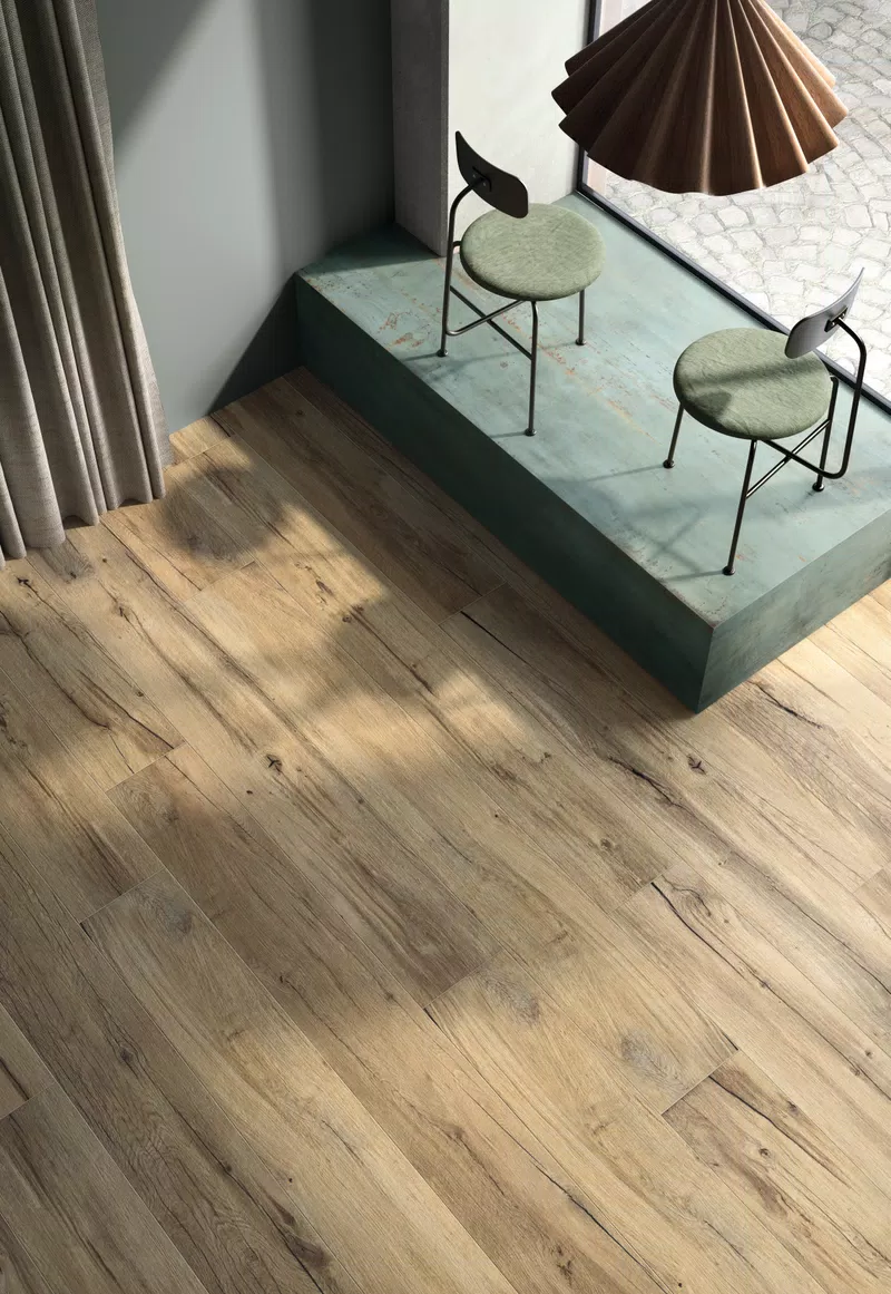 NORDIK WOOD GOLD 26x200 + REBEL EMERALD 120x270 (2)