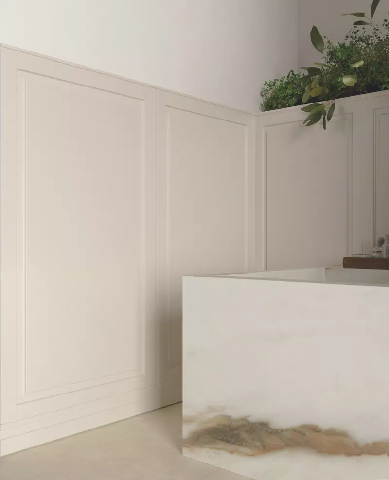B_02A BOISERIE BEIGE NAT 60X120 + CAMOUFLAGE ECRU BETON 120X120 + LA MARMOTECA CALACATTA SOFT 120X280