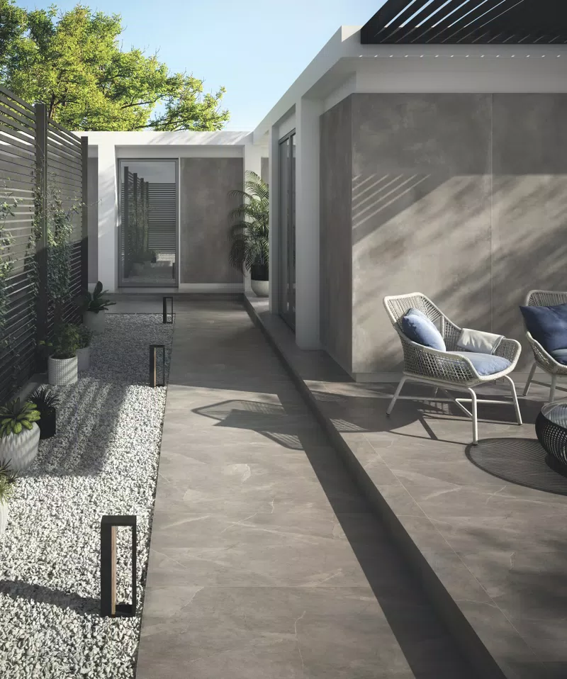 Carreaux effet pierre dans les tons gris, beige, blanc, de la collection Storm par Gardenia&Ariana.