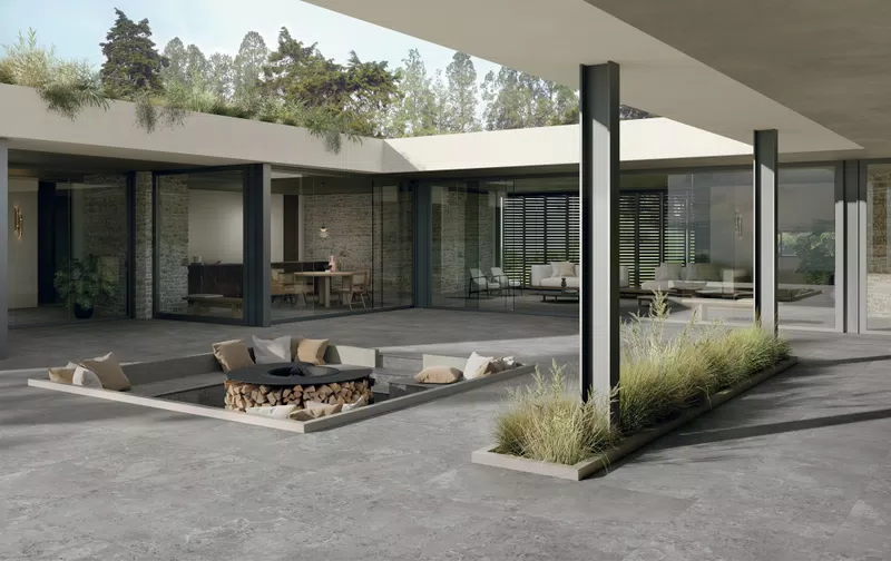 I_04 PLEIN AIR PIETRA VIVA AUDE GREY 80X80 R11 20 MM + GREY BULLNOSE 30X80
