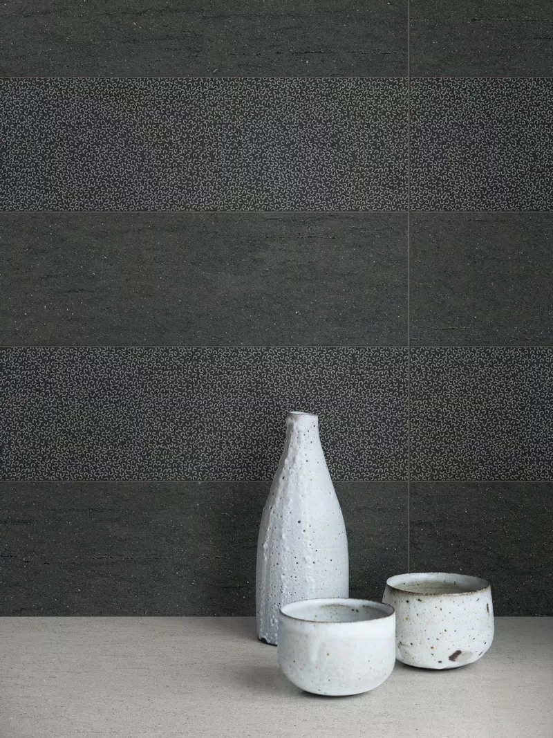F_03 POETRY STONE REL.BASALTINA DARK 20X120+CURVE COLD 20X120+BASALTINA SILVER 120x280