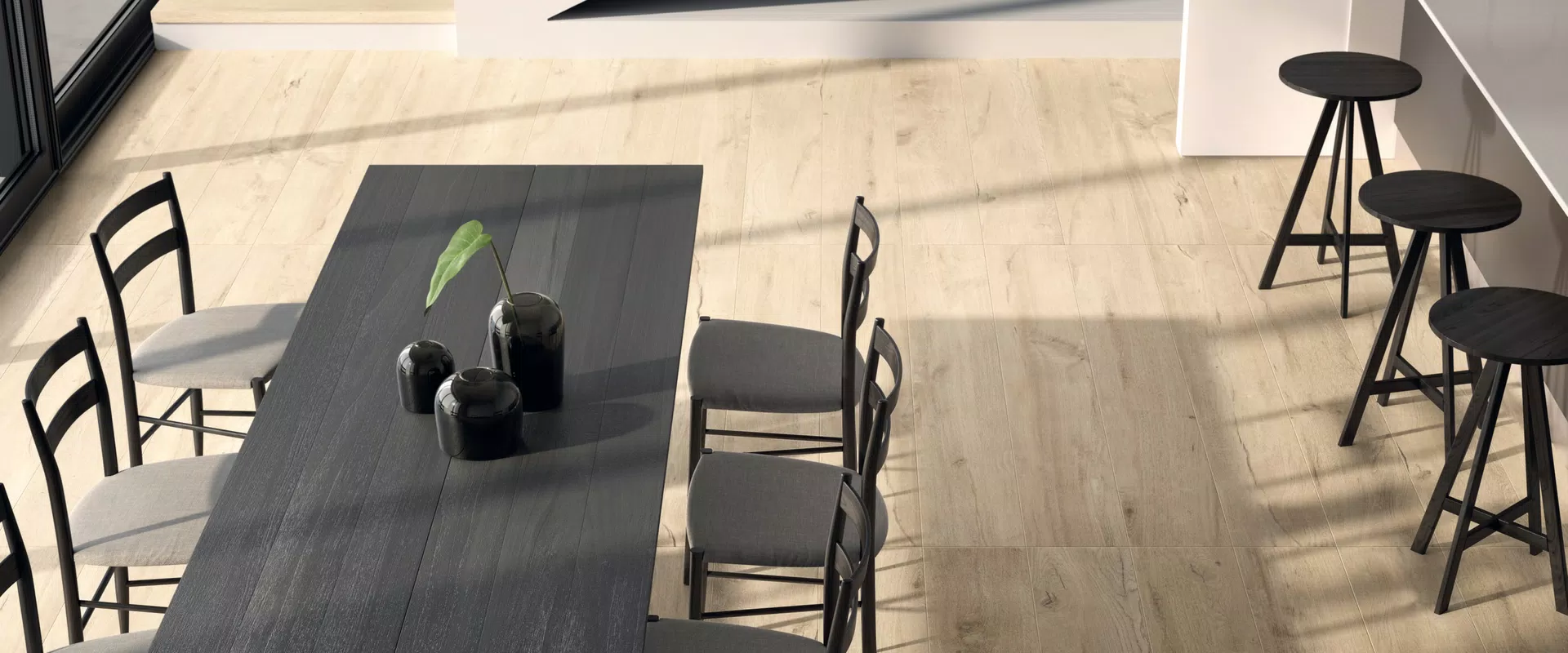 Töne Beige, Braun für die Fliesen in Holz-Optik der Kollektion Cozy von Flaviker.